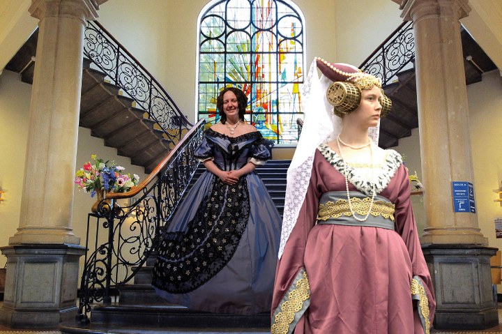 CANVAS & COUTURE LIVE